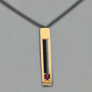 1 Stone Modern Mother's Pendant with Balanced Framework